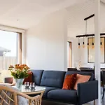 Architect-designed House Close To The North Sea Feriehus *